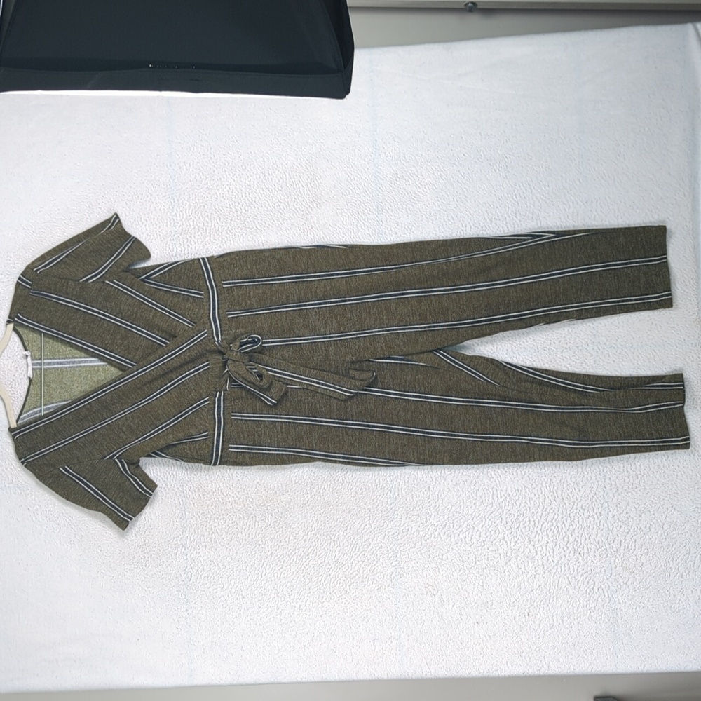 LUSH Women's‎ Green Striped Tie Casual Jumpsuit Size S
